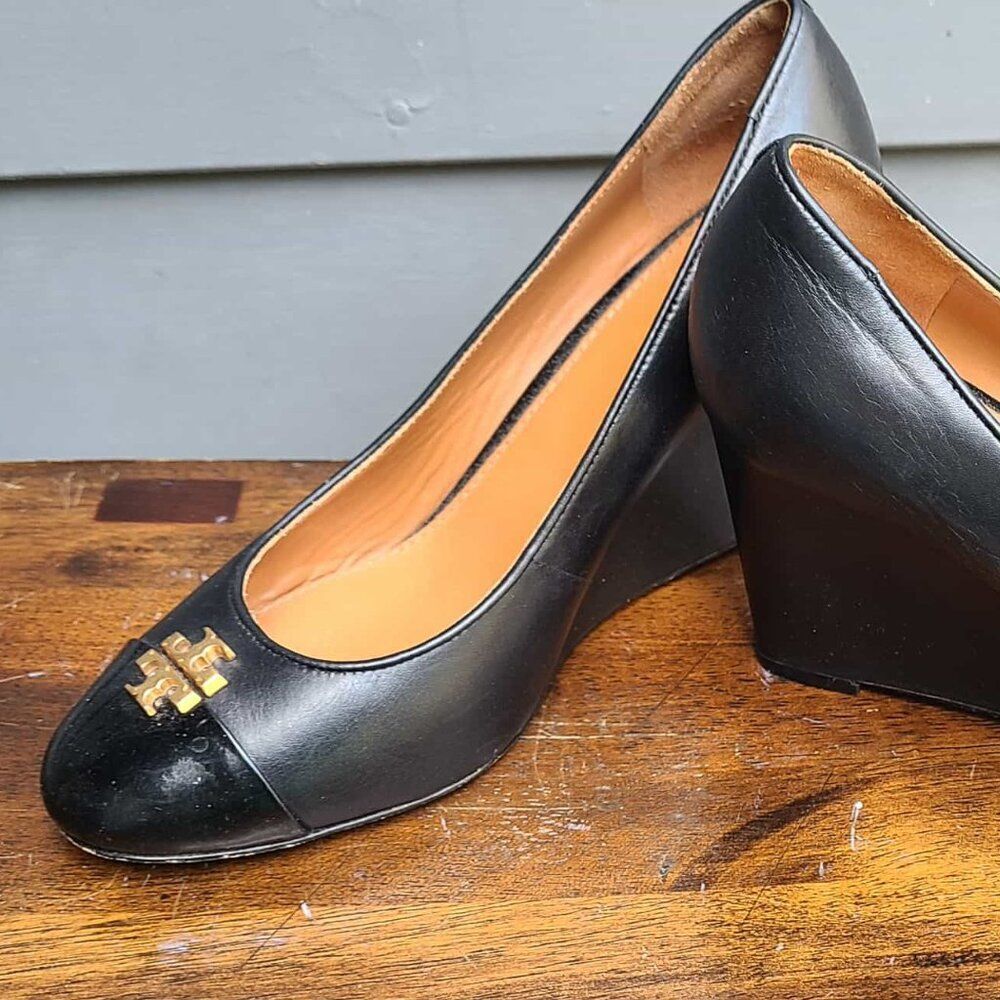 Tory Burch Everly Cap Toe Wedge Black Pumps Size 7 - Picture 9 of 15